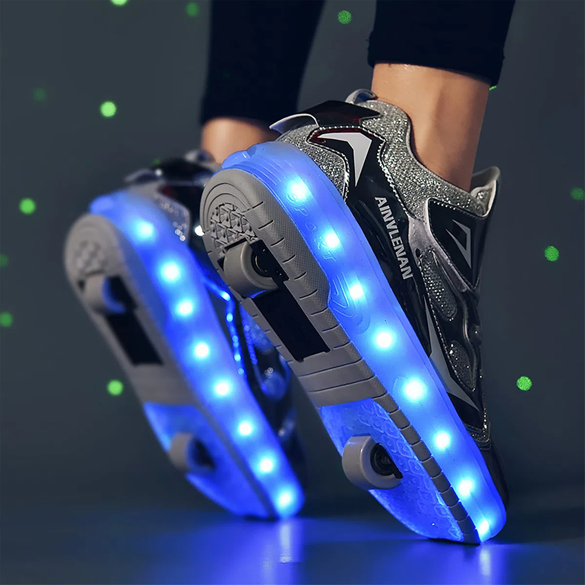 Scarpe con Rotelle LED Luce per Ragazzi e Ragazze, Scarpe con Automatiche Rotelle Retrattile, Outdoor Multisport Ginnastica Running Sneaker per Bambino