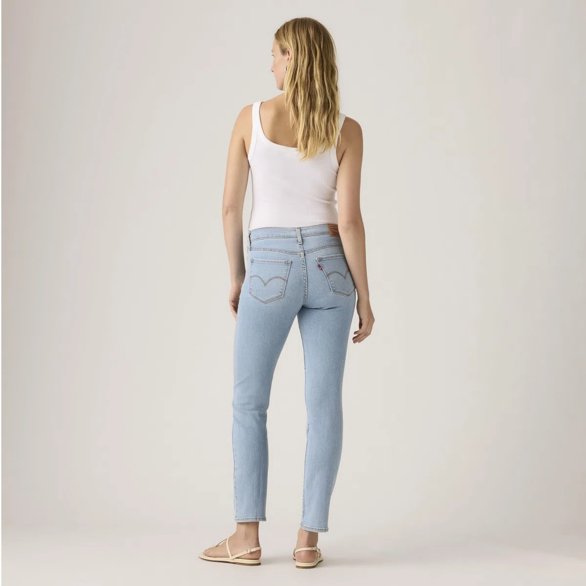 Levi's 312 Shaping Slim Jeans Donna