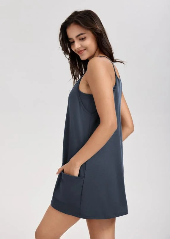 Jumpsuit Tennis Donna Senza Maniche Scollo a V Pantaloncini Integrati Tuta Estiva