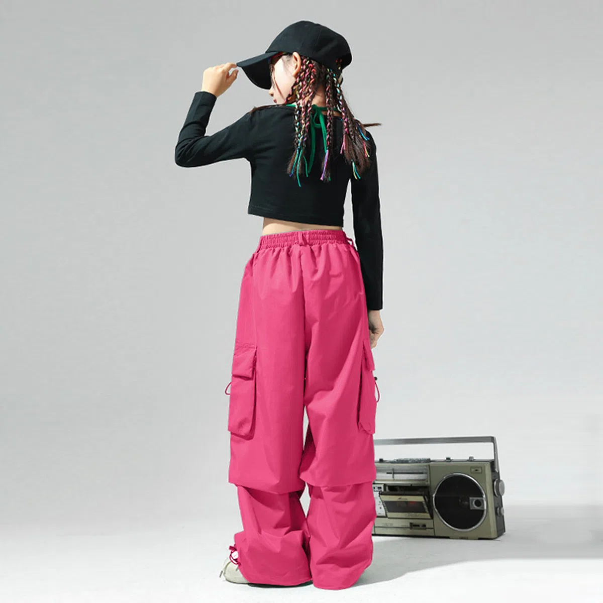 LOLANTA Ragazze Hip Hop Outfit, Top Corto Stampato & Pantaloni Cargo Dance Set, Streetwear alla Moda, 6-13 Anni