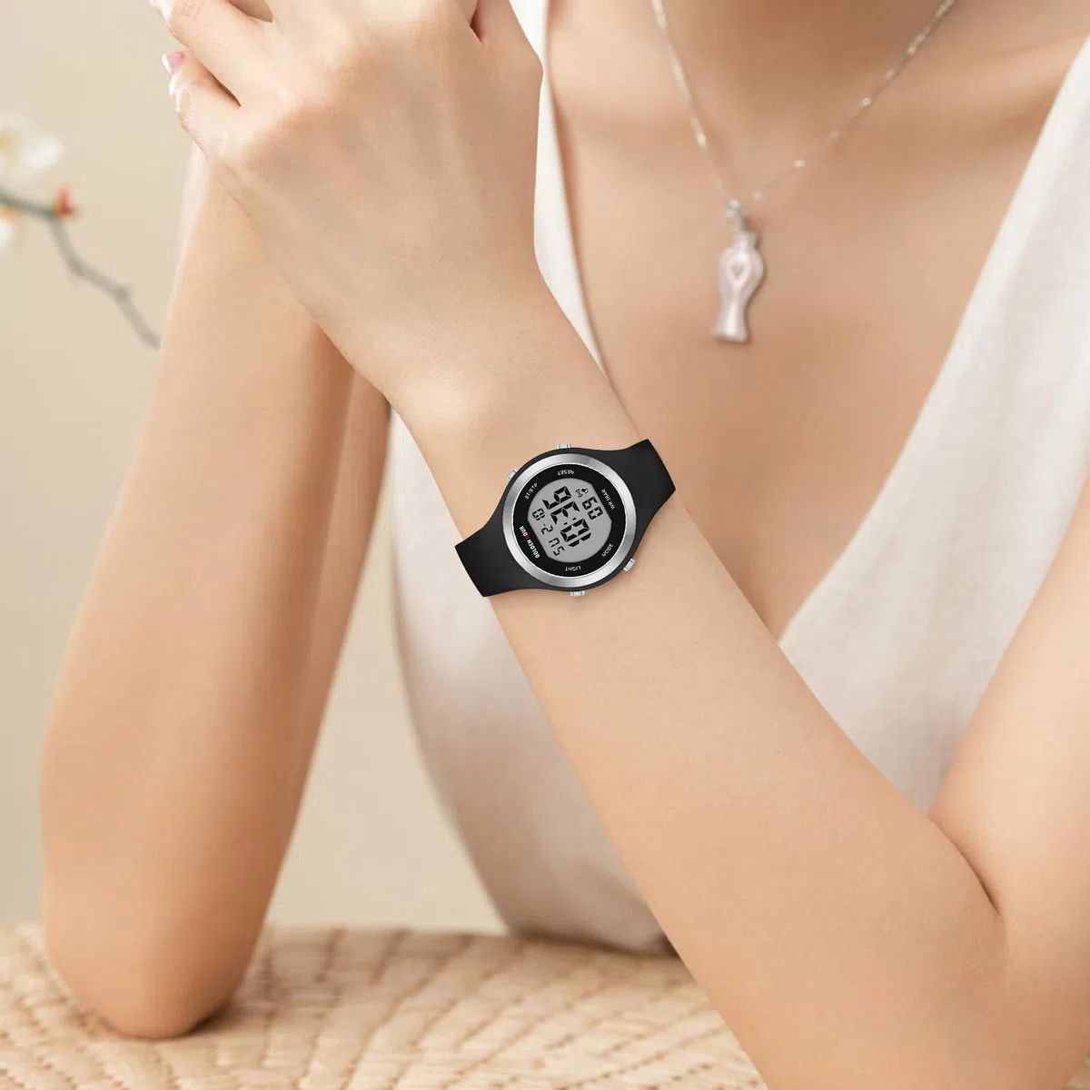 GOLDEN HOUR Orologio digitale da donna Cronografo sportivo impermeabile 5 ATM cinturino in silicone Sportivo ed elegante Orologio da donna con data Quadrante luminoso di facile lettura