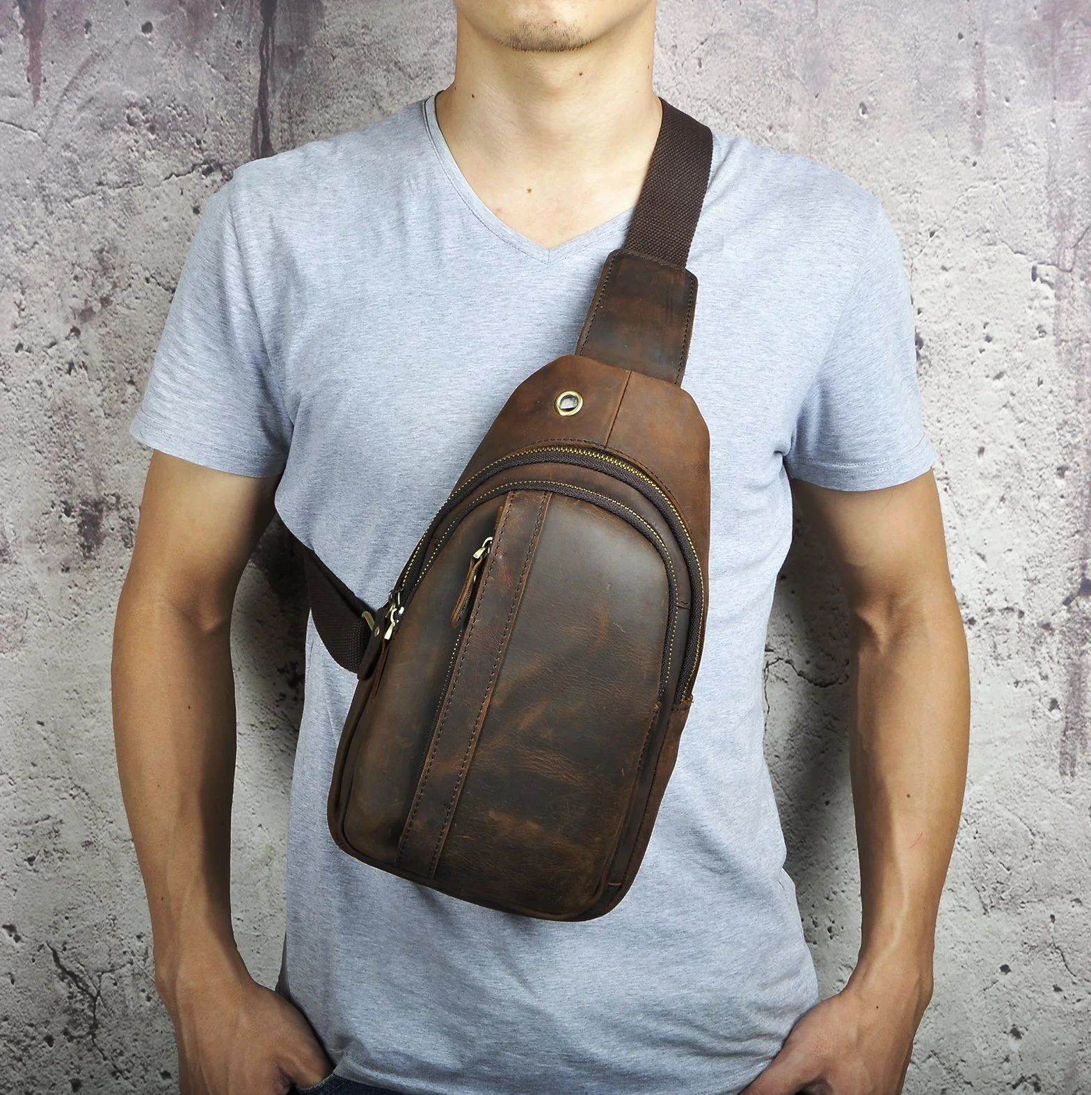 Le'aokuu Men's Genuine Leather Hip Bag Borsa di pancia Borsa a tracolla Borsa di tracolla Borsa di petto per moto Jogging 010 (010 Marrone scuro)