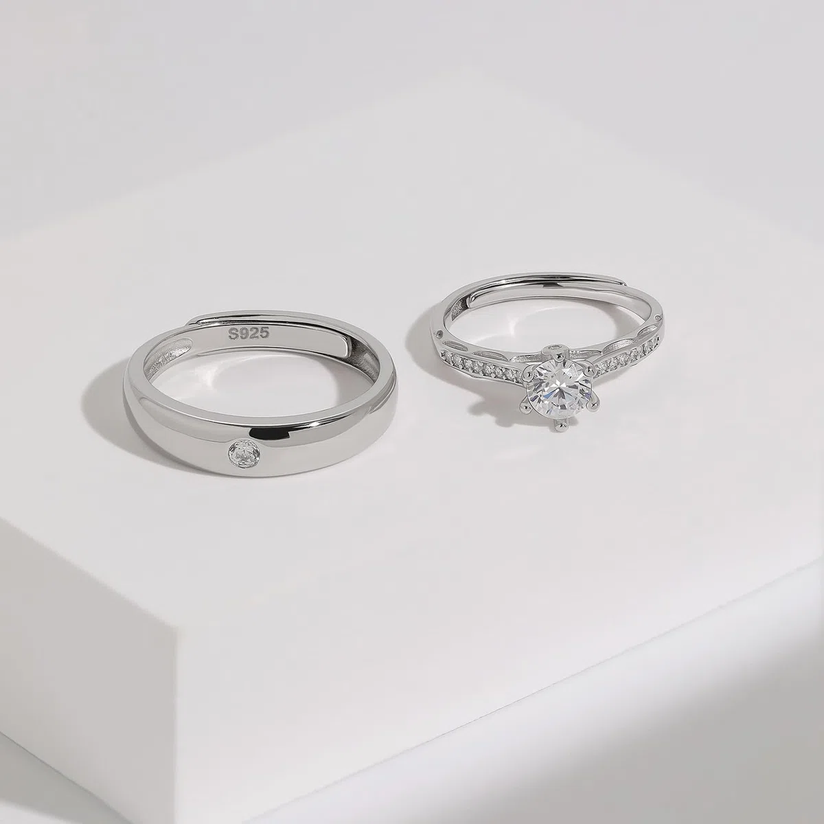 Anelli di Nozze in Argento Meissa per Donna – Anelli di Fidanzamento Regolabili con Pietra CZ da 0,44 ct, Anelli da Coppia Fatti a Mano per Anniversario di Matrimonio, 4.5mm di larghezza