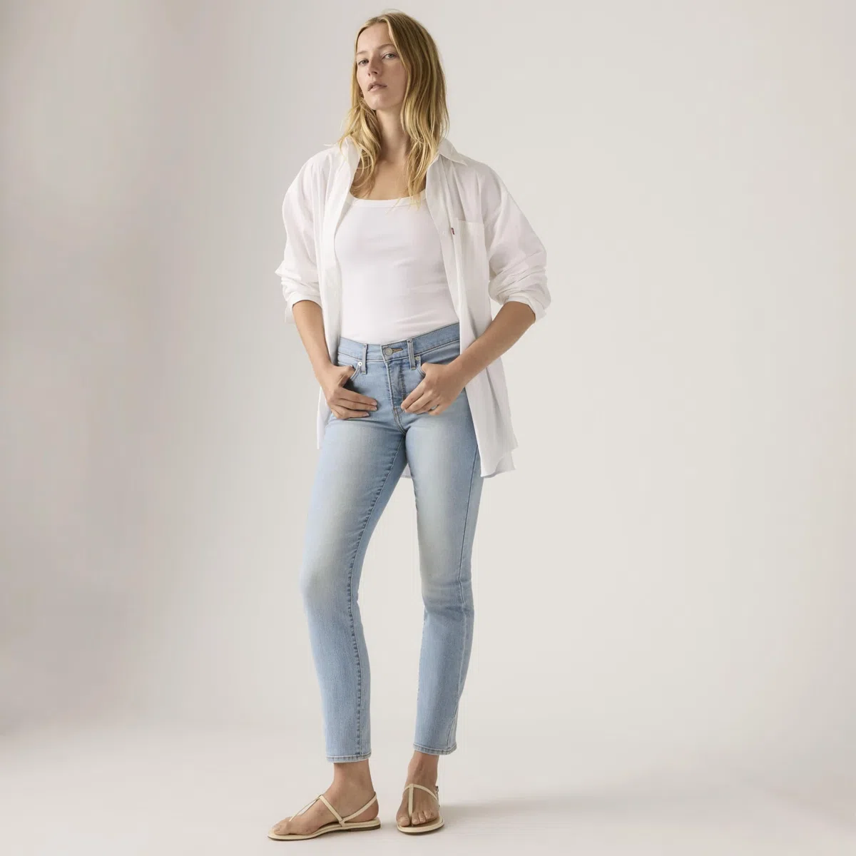 Levi's 312 Shaping Slim Jeans Donna