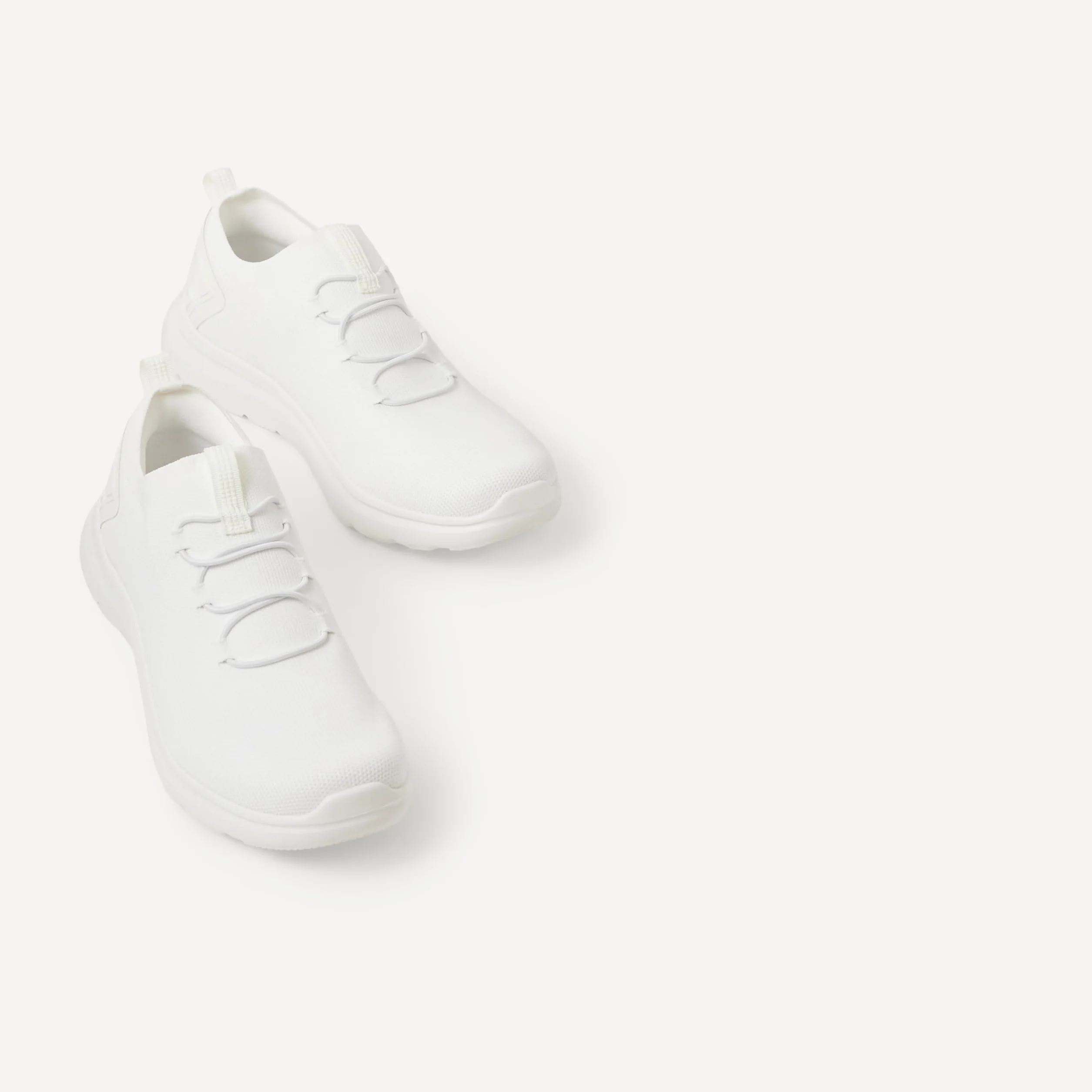 Amazon Essentials Scarpe da Corsa Leggere Unisex Bambini Ragazzi