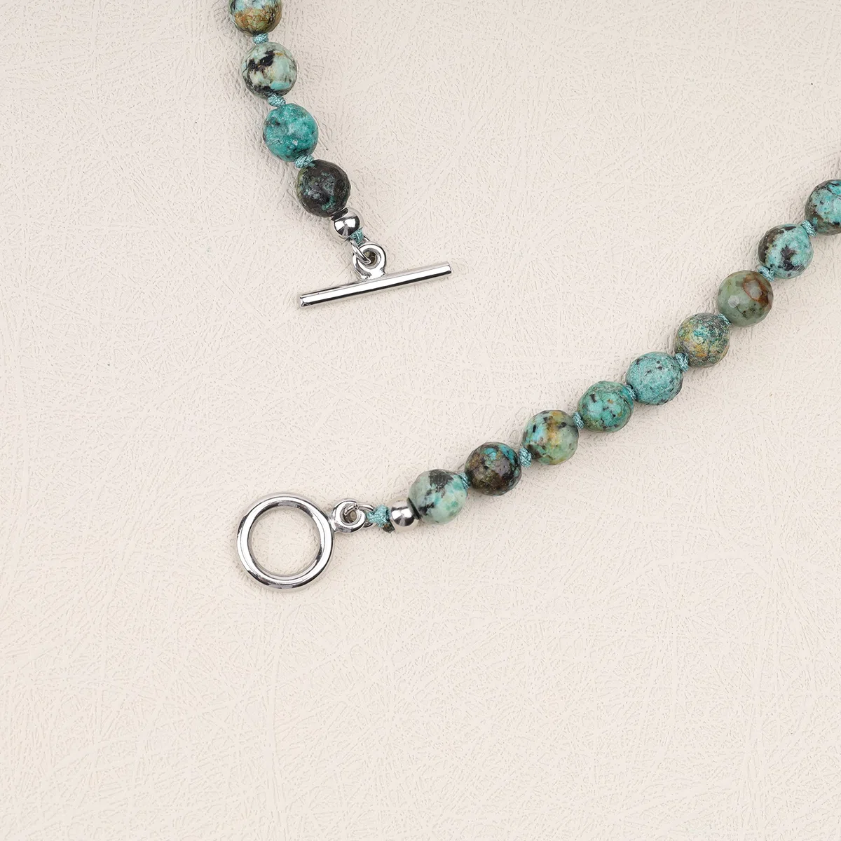 GAVU Collana da Uomo con Perline di Pietre Dure, Collana Pietre Naturali Uomo con Perle Annodate a Mano e Chiusura OT, Turchese Africano, Occhio di Tigre, Ossidiana, Amazzonite, Howlite