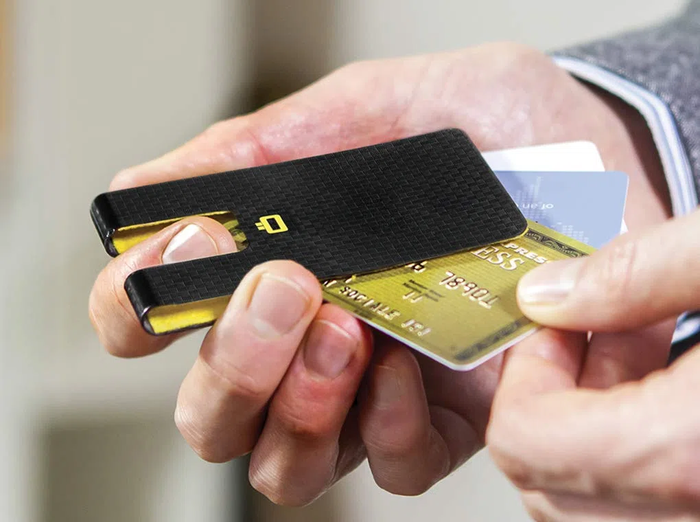 Portafoglio ultra sottile in fibra di carbonio, il portafoglio più piccolo del mondo, protezione RFID contro frodi e smagnetizzazione, clip per carte e contanti modello 3C